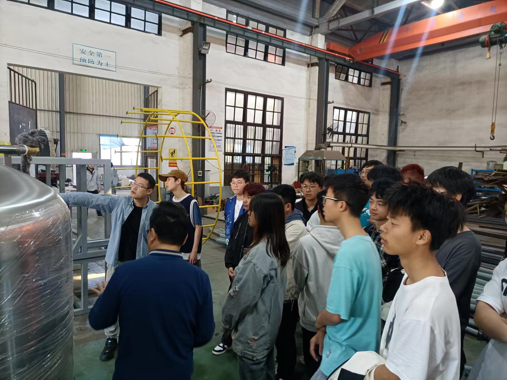 湖南工程学院近200名学生来拼搏在线平台（中国）官网
认知实习